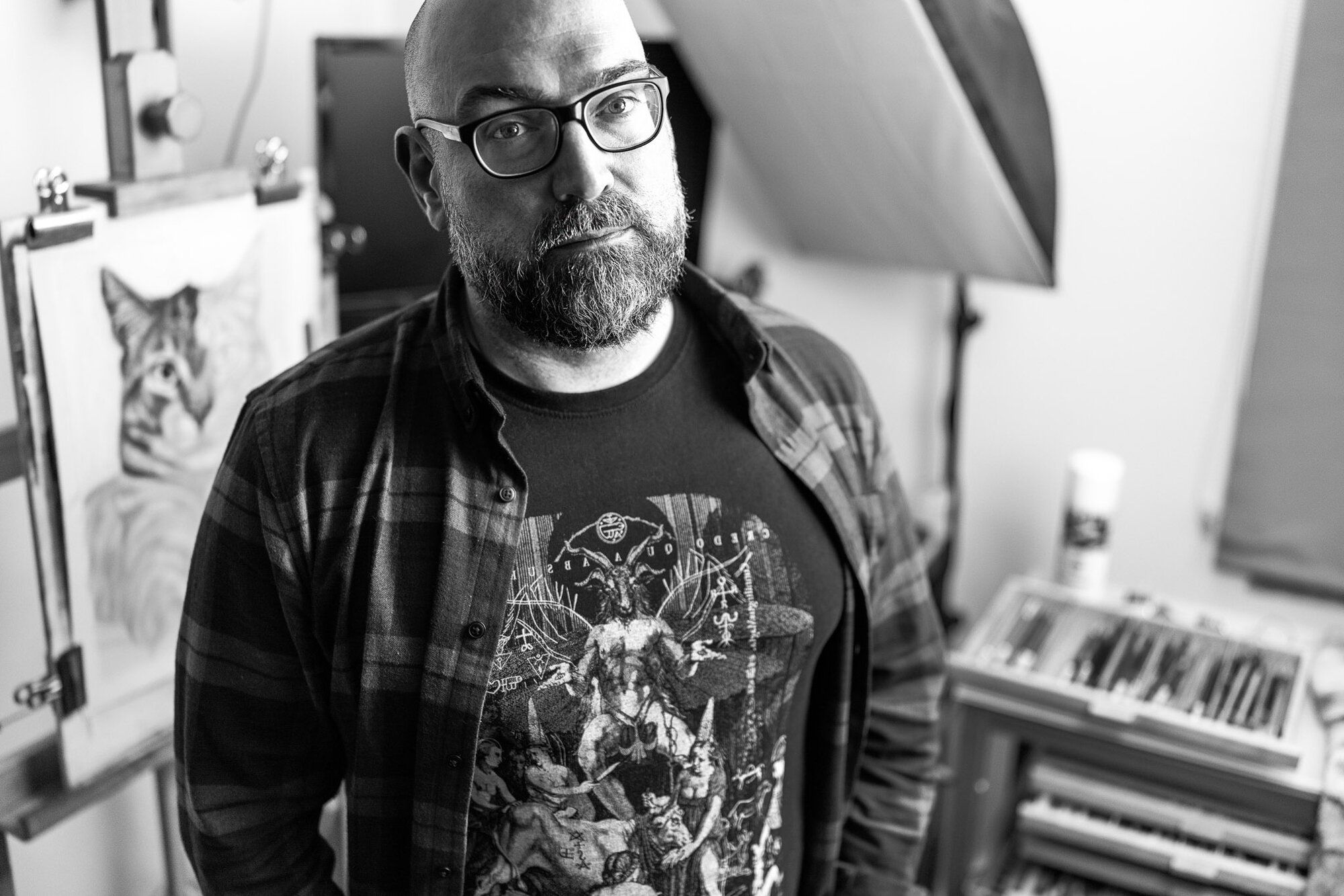 Cias in the studio — contemporary realist painter based in Sintra, Portugal